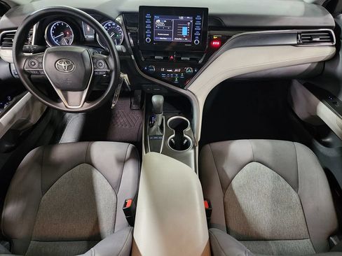 Used 2022 Toyota Camry LE FWD image 46