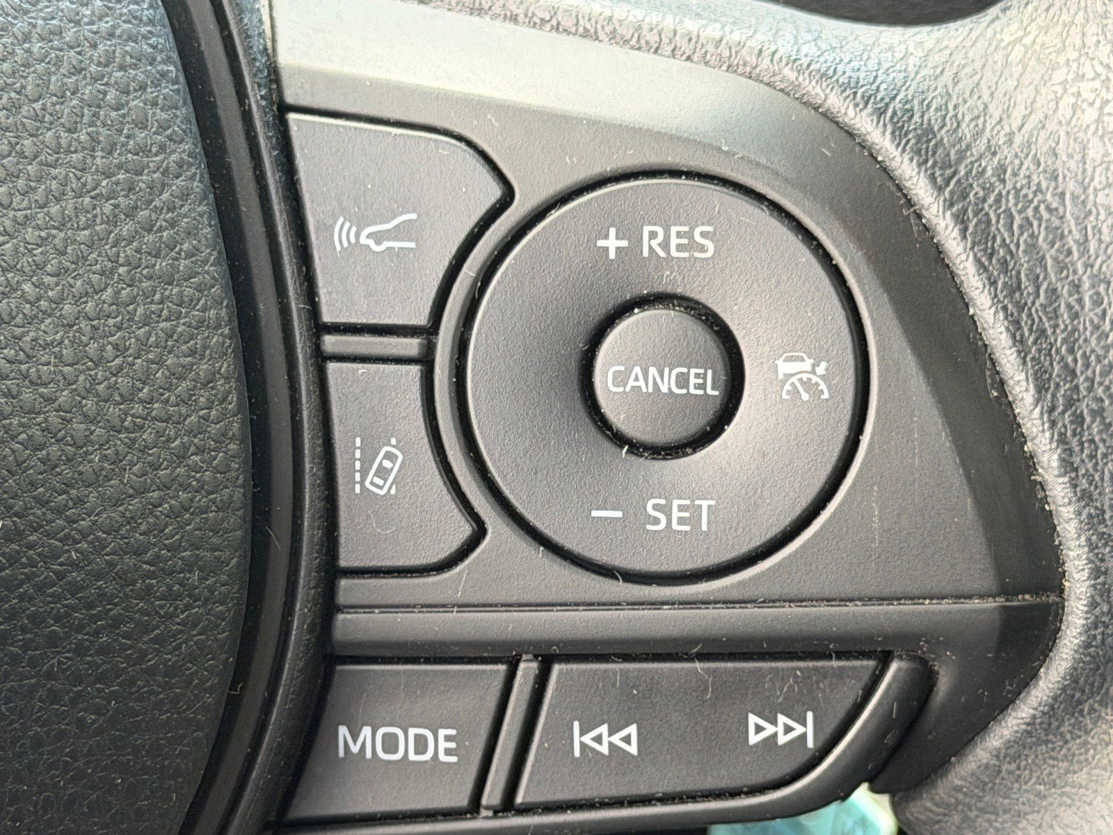 Used 2020 Toyota Corolla LE FWD image 35