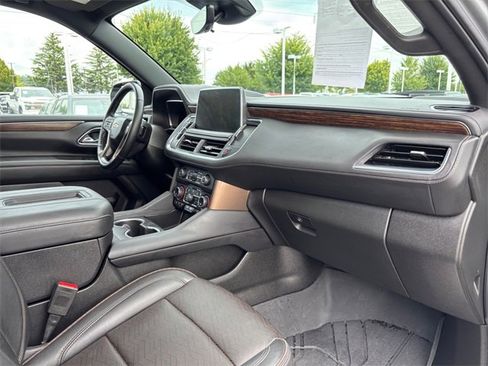 Used 2023 Chevrolet Suburban High Country w/ Premium Package 2 image 41