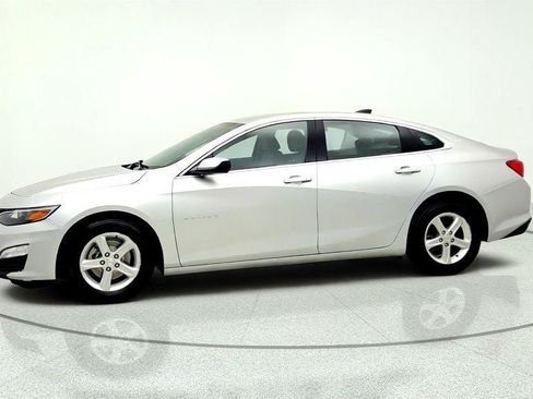 Used 2022 Chevrolet Malibu LS w/ Driver Confidence Package FWD image 8