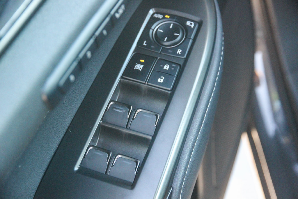 Certified 2025 Lexus NX 250 FWD w/ Premium Package image 22
