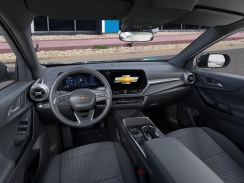 New 2026 Chevrolet Equinox LT AWD/4WD image 15