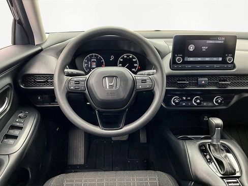 Used 2025 Honda HR-V LX image 5