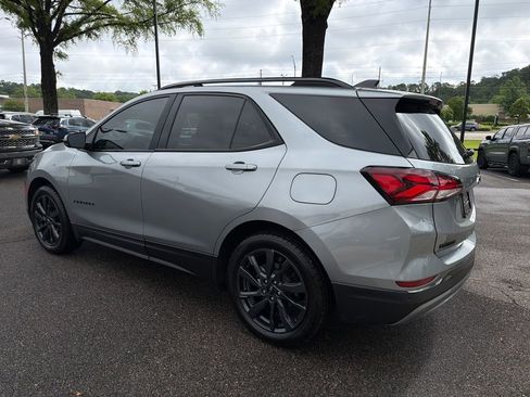 Used 2023 Chevrolet Equinox RS w/ RS Leather Package FWD image 9