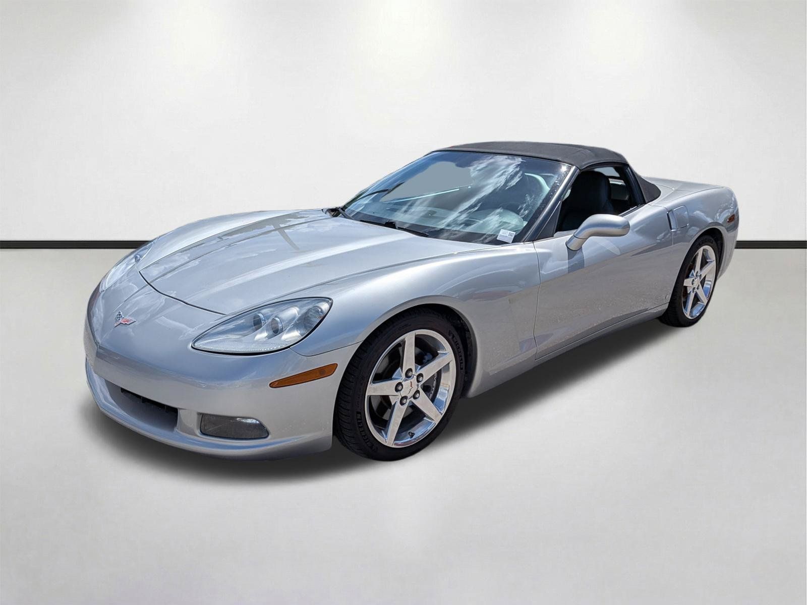 Used 2007 Chevrolet Corvette Convertible w/ Preferred Equipment Group RWD image 8