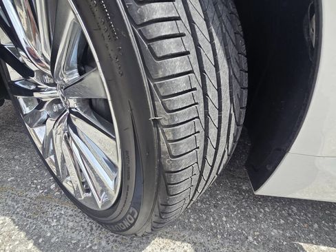 Used 2014 Lexus LS 460 L w/ Ultra Luxury Package RWD image 12