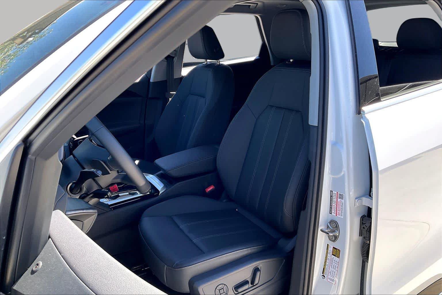 Used 2026 Audi Q5 Premium w/ Premium Plus AWD/4WD image 8