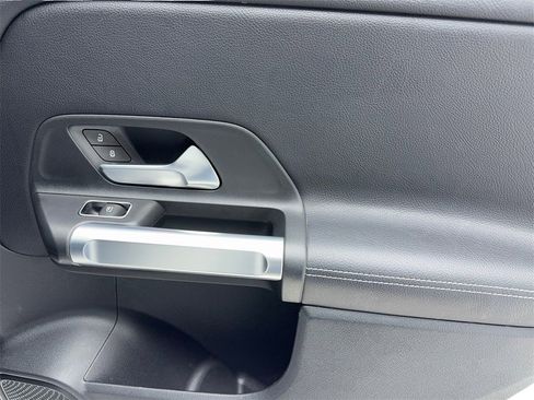 Used 2021 Mercedes-Benz GLB 250 GLB 250 NAV,CAM,PANO,HTD STS,B w/ Premium Package image 50