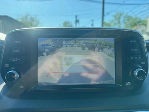 Used 2020 Hyundai Santa Fe SEL AWD/4WD image 16