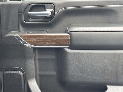 Used 2023 Chevrolet Silverado 2500 High Country image 27