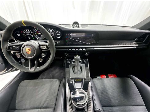 Used 2025 Porsche 911 GT3 RS image 17
