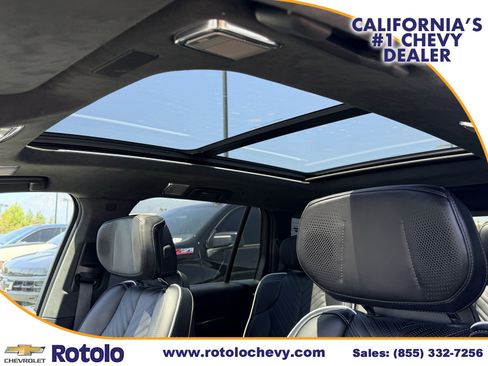 Used 2026 Cadillac Vistiq Platinum w/ LPO, Floor Liner Package AWD/4WD image 17