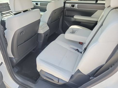 New 2027 Hyundai Santa Fe SE FWD image 23