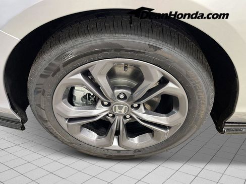 New 2025 Honda Accord EX-L image 11