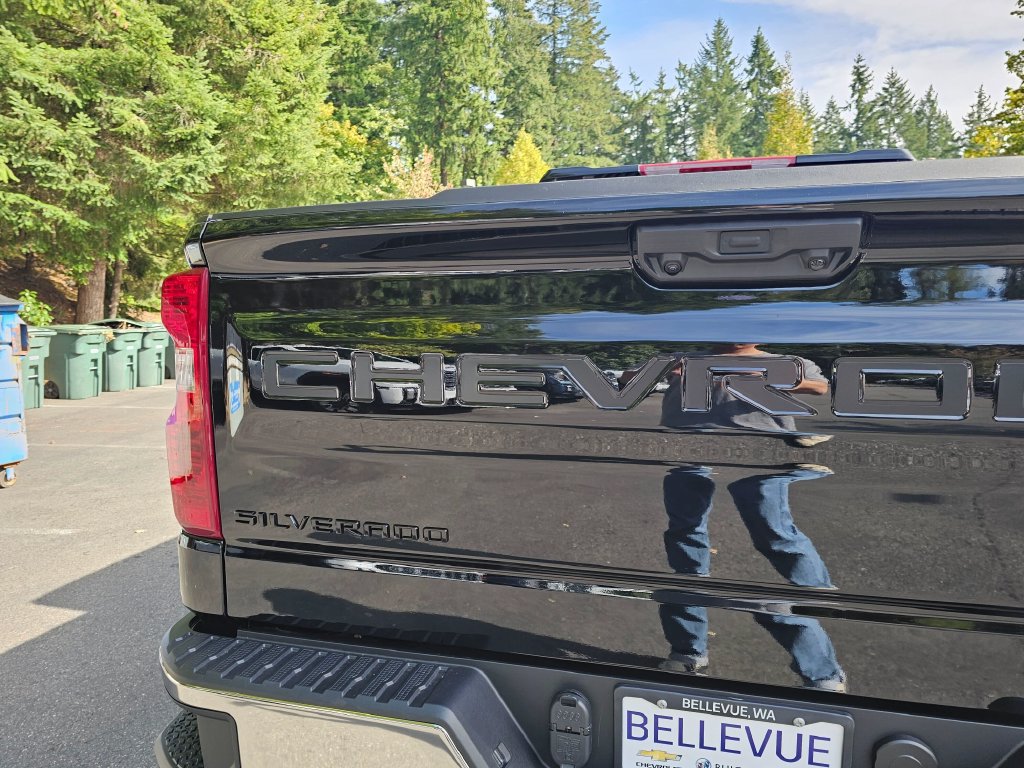 New 2026 Chevrolet Silverado 1500 LT w/ Z71 Off-Road Package AWD/4WD image 16