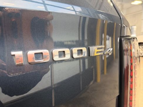 Used 2026 Cadillac Escalade IQL Sport 1 image 9