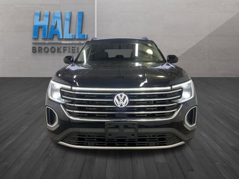 Certified 2025 Volkswagen Atlas SE w/ Panoramic Sunroof Package image 9