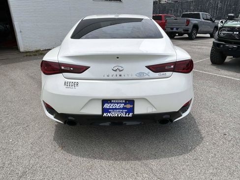 Used 2018 INFINITI Q60 3.0t Luxe w/ Sensory Package 3.0T Luxe RWD image 4
