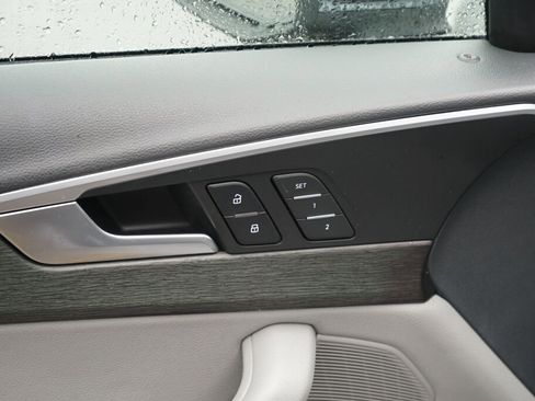 Used 2018 Audi A4 2.0T Premium Plus image 10