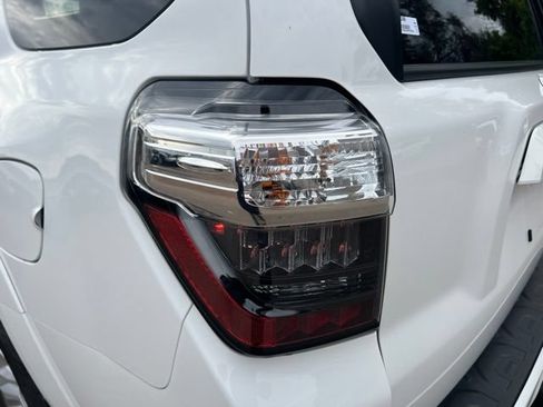 Used 2023 Toyota 4Runner SR5 Premium w/ SR5 Premium Package AWD/4WD image 11