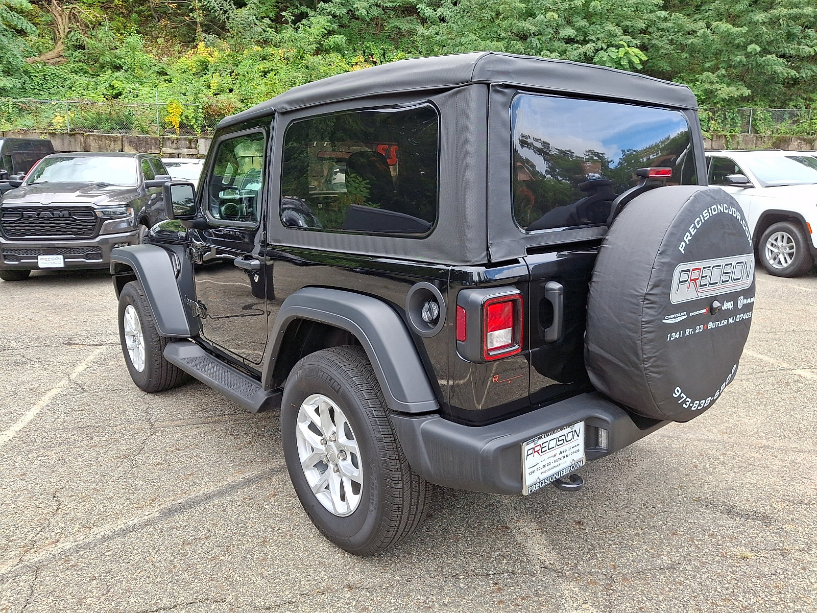 Certified 2023 Jeep Wrangler Sport AWD/4WD image 5