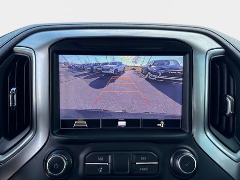 Used 2020 Chevrolet Silverado 1500 RST image 24