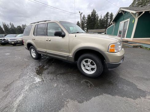 Used 2002 Ford Explorer XLT AWD/4WD image 3