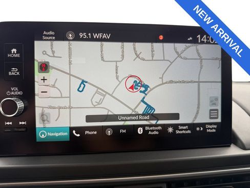 Used 2025 Honda Pilot Elite image 21