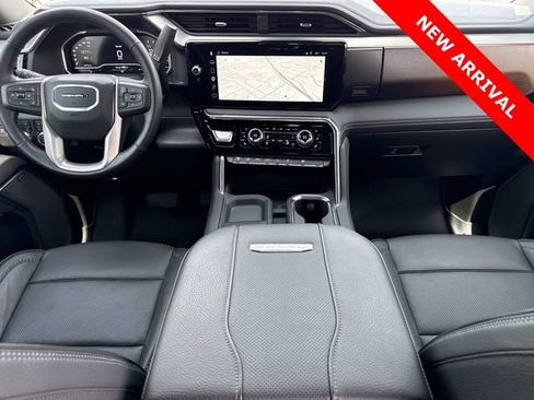 Used 2025 GMC Sierra 3500 Denali w/ Denali Reserve Package image 23