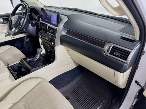 Certified 2022 Lexus GX 460 Premium w/ Premium Plus Package AWD/4WD image 31