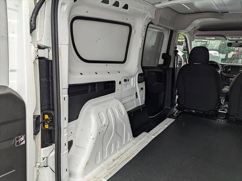 Used 2022 RAM ProMaster City Tradesman FWD image 12