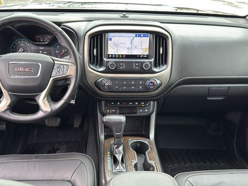 Used 2019 GMC Canyon Denali image 9