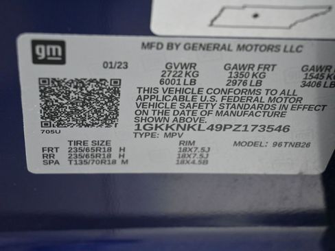 Used 2023 GMC Acadia SLE w/ Driver Convenience Package image 17