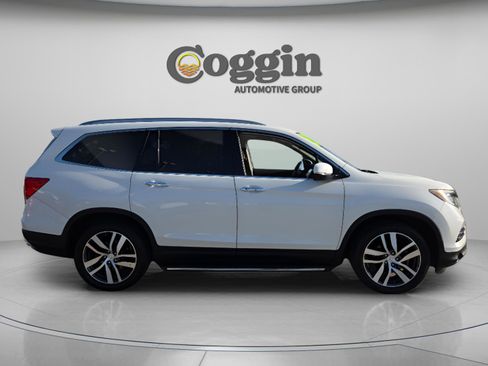 Used 2018 Honda Pilot Elite image 6