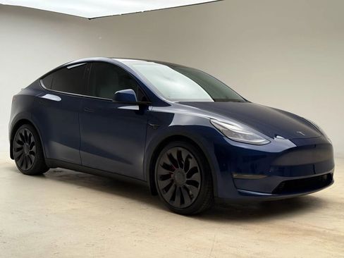 Used 2021 Tesla Model Y Performance image 2