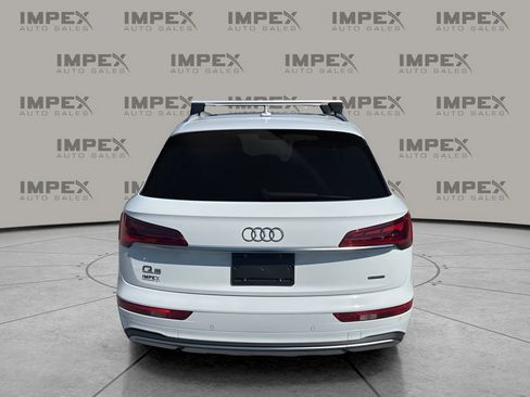 Used 2021 Audi Q5 2.0T Premium w/ Convenience Package AWD/4WD image 4