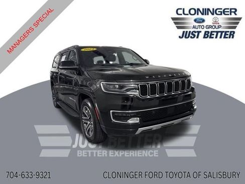 Used 2024 Jeep Wagoneer L Series II image 1