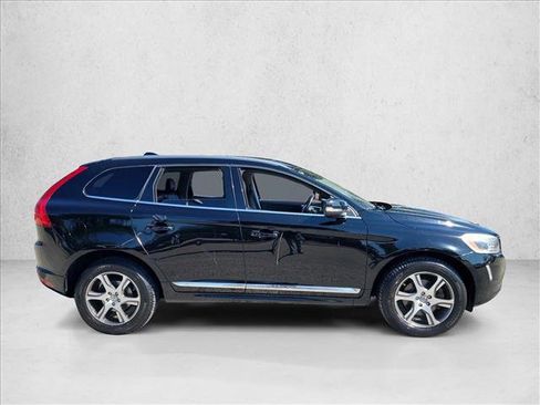 Used 2015 Volvo XC60 T6 Platinum image 4