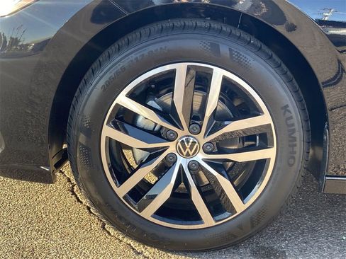 New 2026 Volkswagen Jetta SE image 6