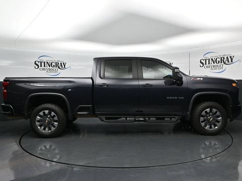 Used 2024 Chevrolet Silverado 2500 Custom w/ Custom Convenience Package AWD/4WD image 8