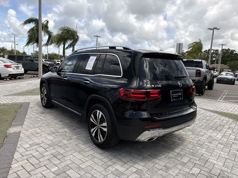Certified 2026 Mercedes-Benz GLB 250 4MATIC image 4