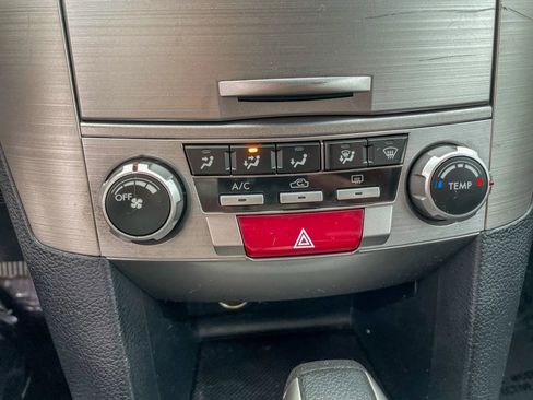 Used 2010 Subaru Outback 2.5i Premium image 22