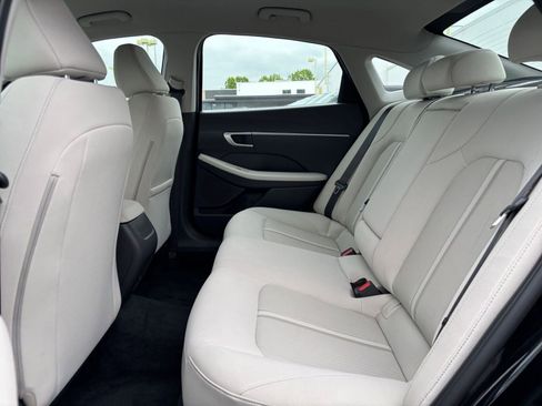 Used 2025 Hyundai Sonata SEL FWD image 25