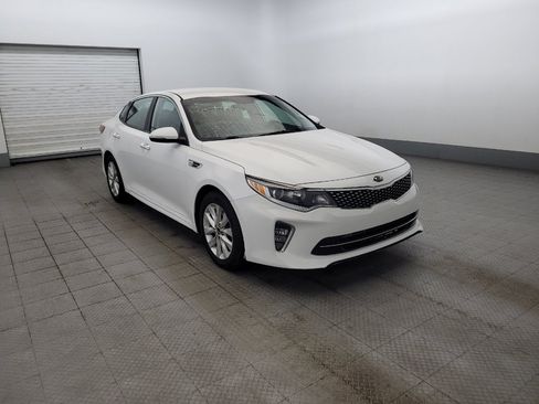 Used 2018 Kia Optima S FWD image 13