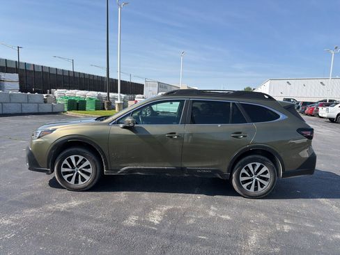 Used 2022 Subaru Outback Premium AWD/4WD image 4