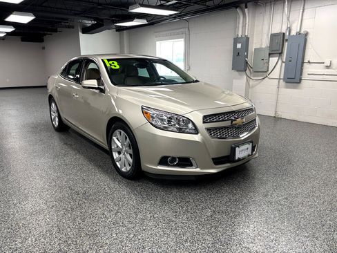 Used 2013 Chevrolet Malibu LTZ image 3