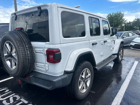 Used 2021 Jeep Wrangler Unlimited Sahara AWD/4WD image 6