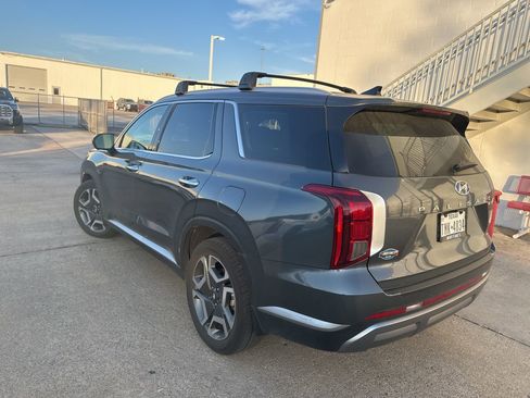Used 2024 Hyundai Palisade SEL image 3