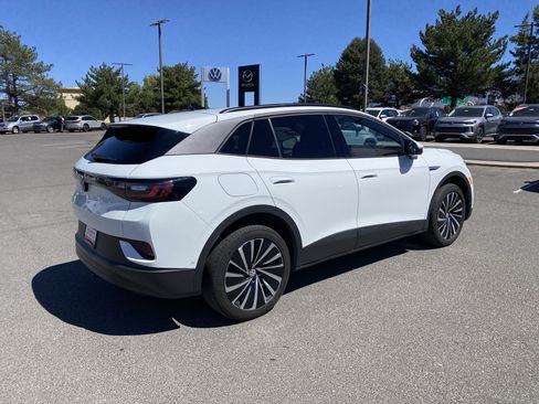 Used 2024 Volkswagen ID.4 Pro AWD/4WD image 41