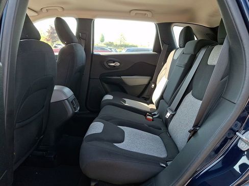Used 2014 Jeep Cherokee Sport AWD/4WD image 13